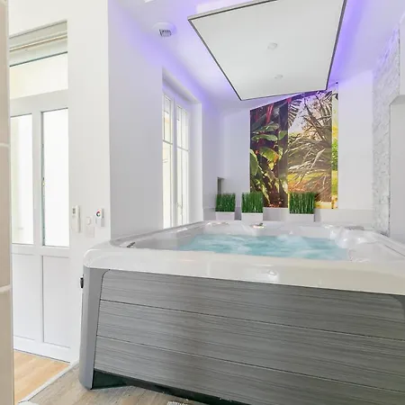 Relax Spa, Avec Jacuzzi A Dijon Exterior photo